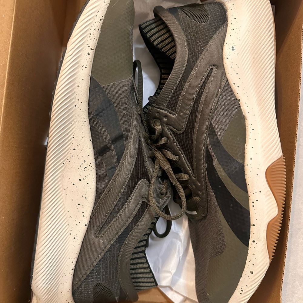 Reebok olive green shoes